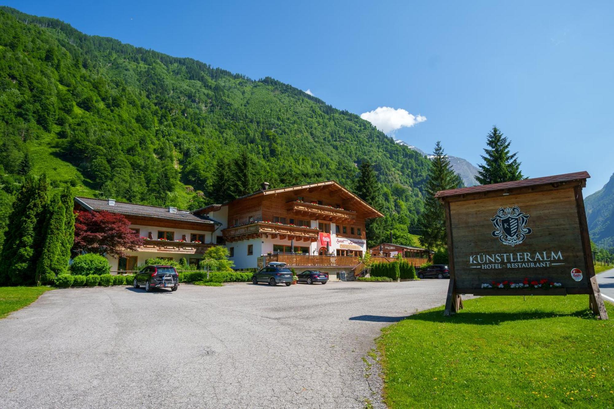Hotel Kuenstleralm Kaprun Esterno foto