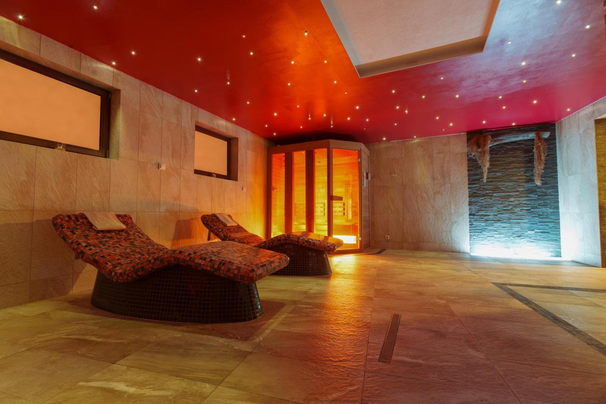 Hotel Kuenstleralm Kaprun Esterno foto