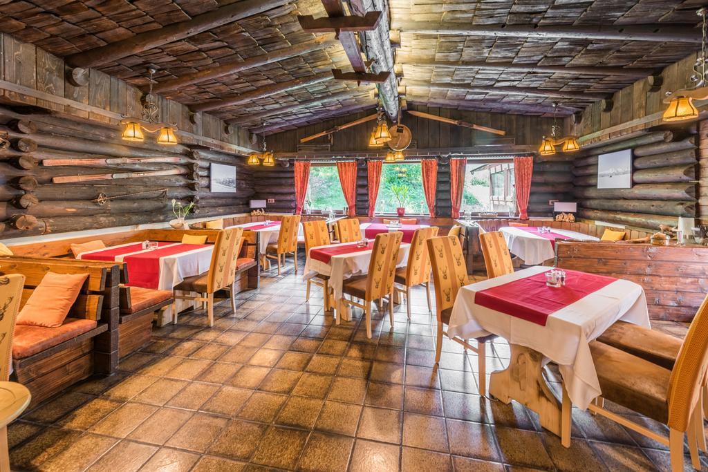 Hotel Kuenstleralm Kaprun Esterno foto